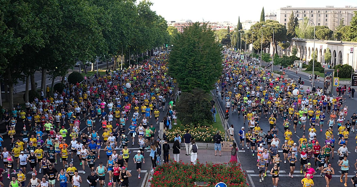 El Samur asiste a 244 corredores, uno de ellos grave, en la edición con más participación de la historia