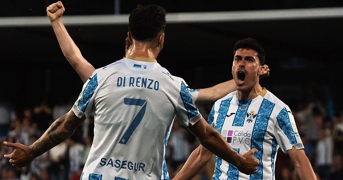 1-2: El Talavera se deja remontar por el Real Madrid Castilla y sigue en descenso