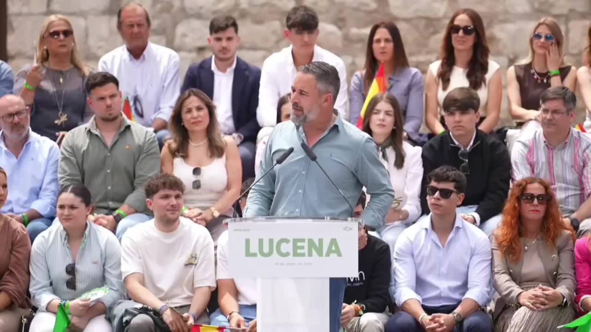 Santiago Abascal: Moreno tiene el corazón grande con los de fuera pero ...