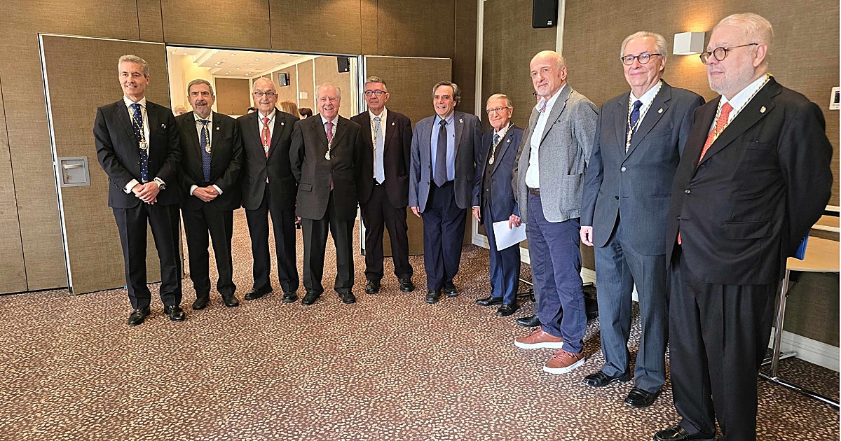 La RACEF defiende en Creta cómo domesticar el minotauro de la IA con la economía humanista