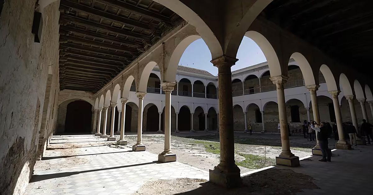 De convento de los Reyes Católicos a cuartel de la Guardia Civil: el edificio de Málaga que la Junta quiere rescatar