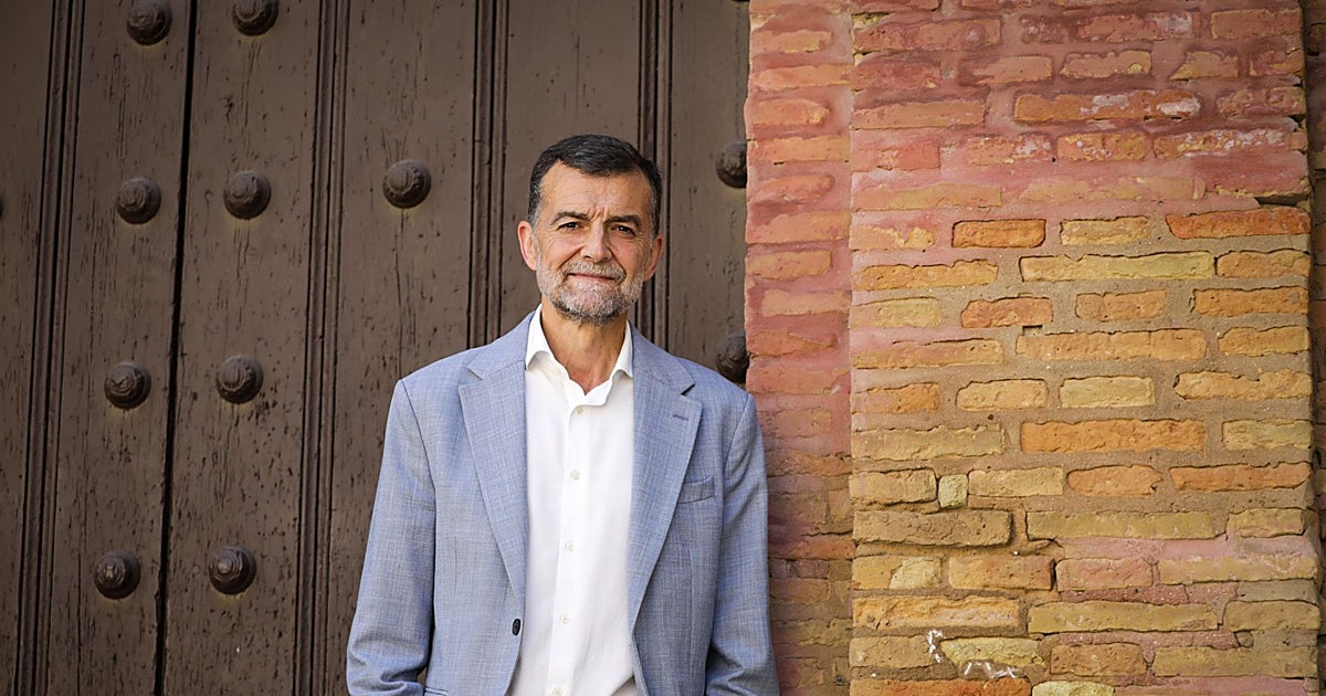 Antonio Maíllo : «Nuestra propuesta es convertir las bases militares de Rota y Morón en centros de ayuda humanitaria»