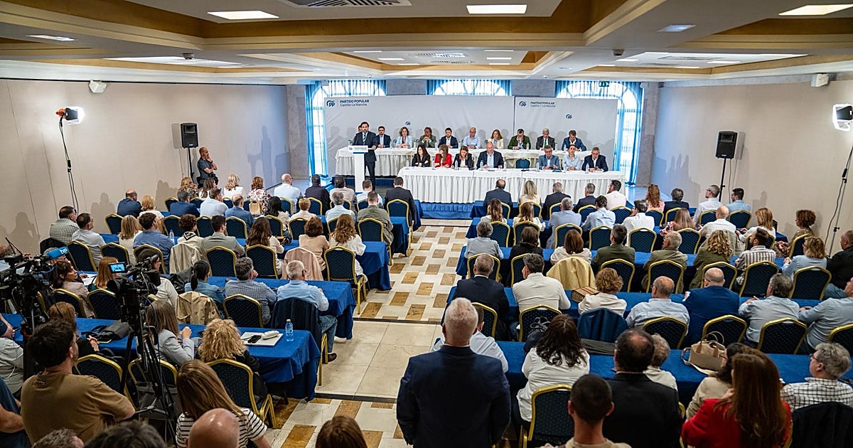 Tellado: «Page no es el díscolo que dice ser, no hay más PSOE que el de Pedro Sánchez»