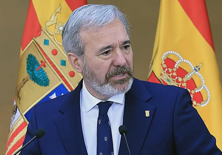 Jorge Azcón es investido como presidente de Aragón