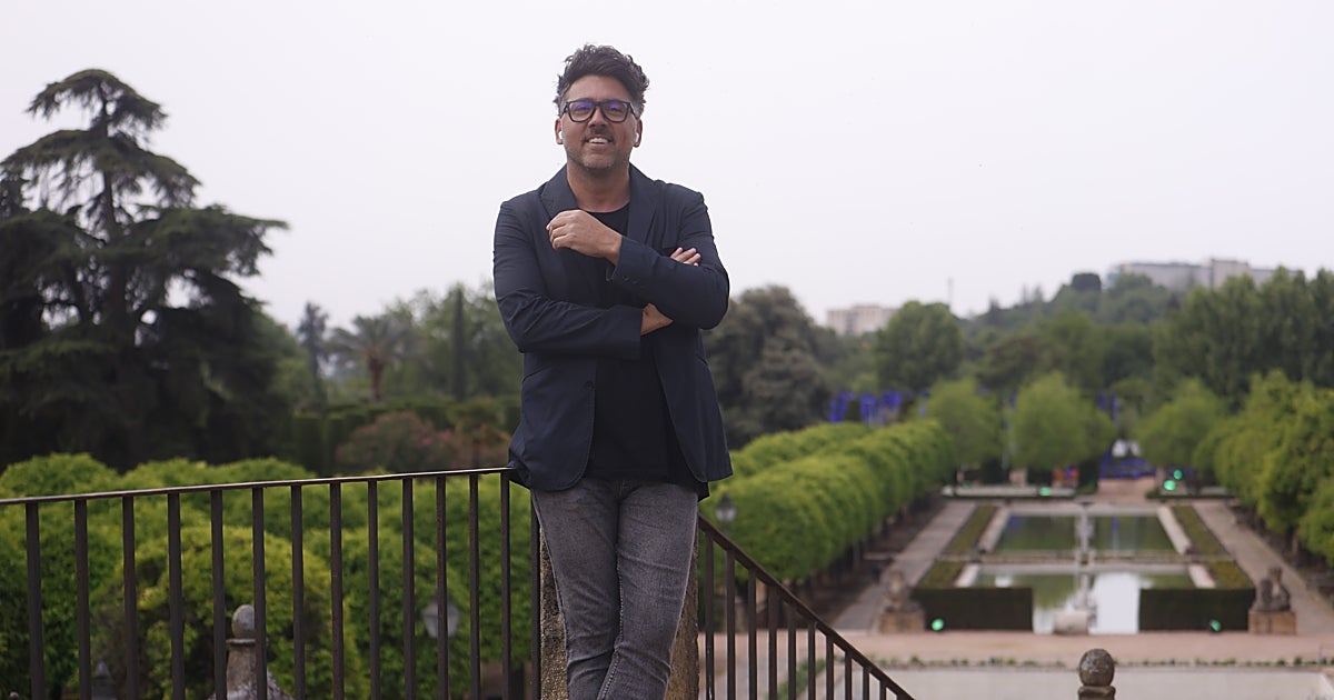 Javiero Lebrato, director del espectáculo nocturno del Alcázar: «Puede llegar al alma de los cordobeses»