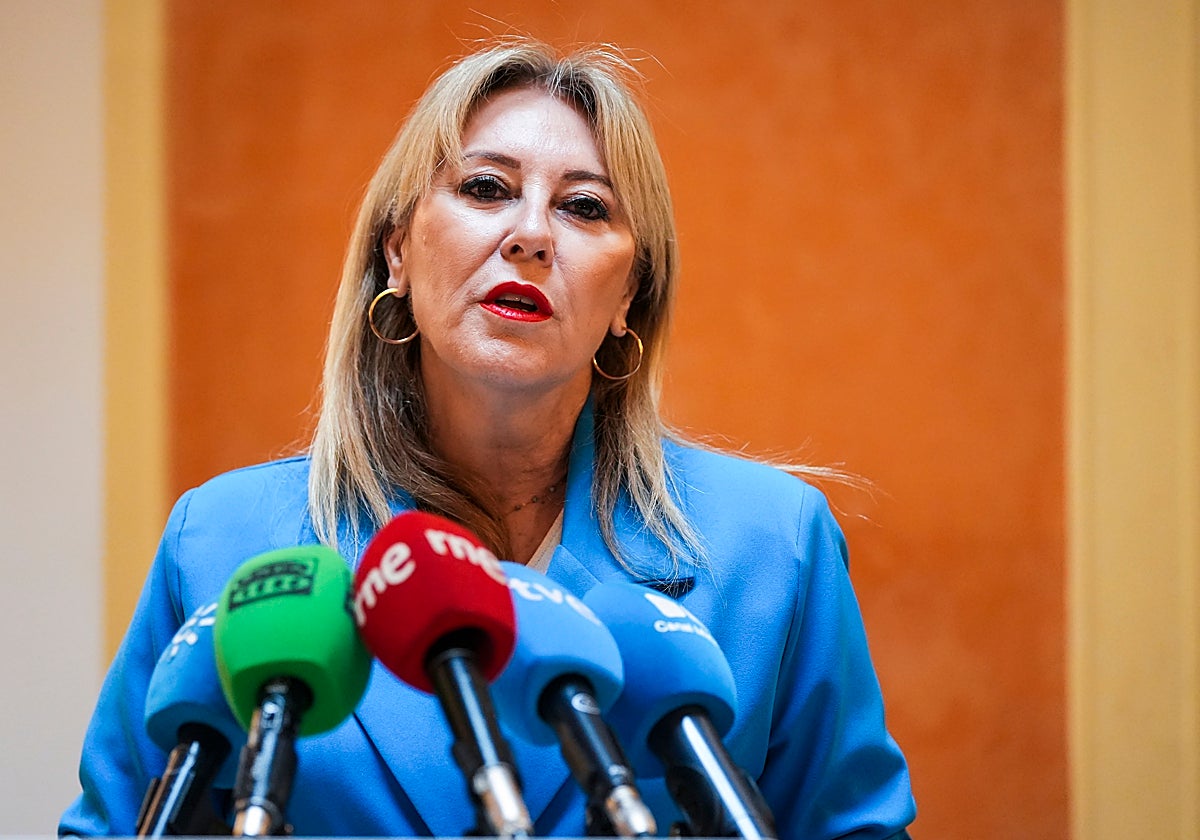 La Junta de Andalucía pide las dimisiones de los presidentes de Renfe y ...