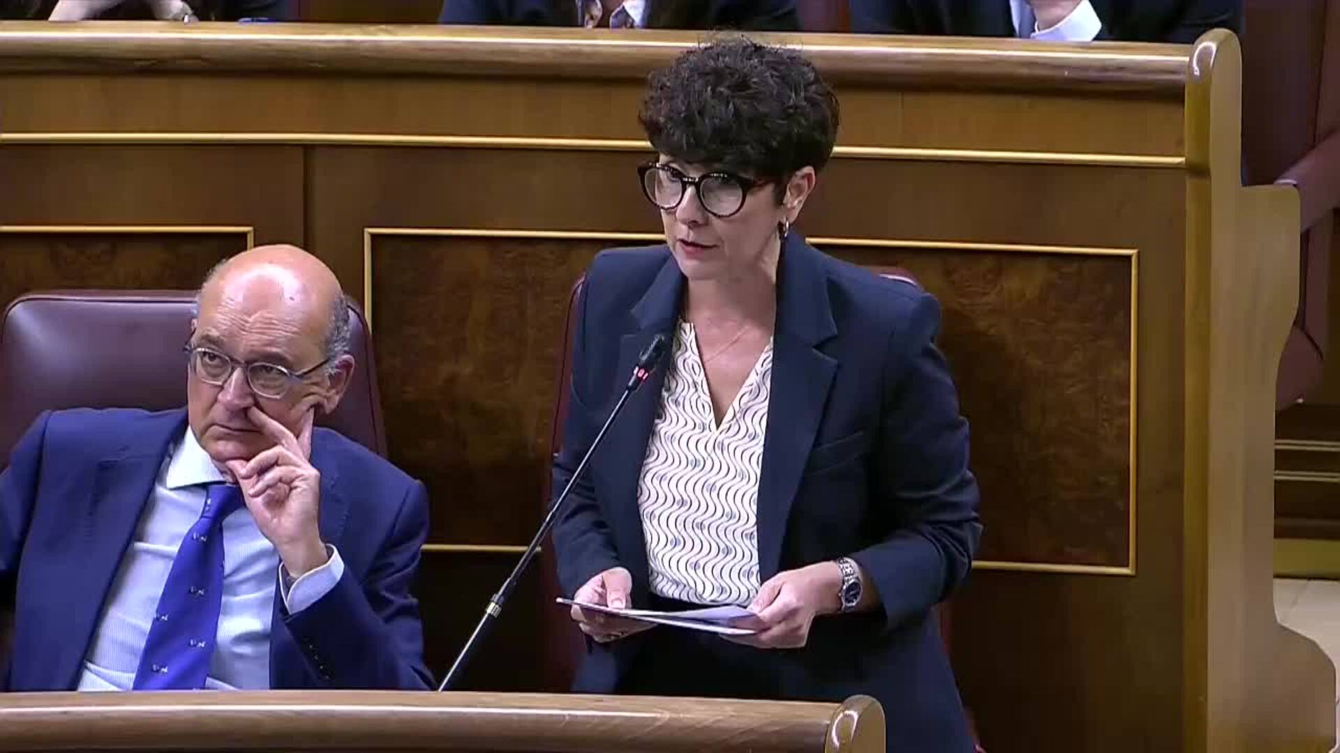 Sánchez tiende la mano al PNV y elige su "buena compañía" para acabar ...