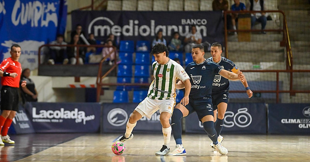 El Córdoba Patrimonio sobrevive a la locura de Alzira para acariciar la permanencia (4-4)