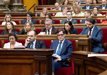 El PSC impide que el Parlament «condene» y «rechace» los pitos al himno en presencia del Rey