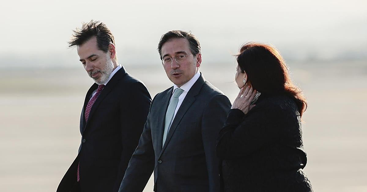 Albares se reúne con Sheinbaum y la invita, en nombre del Rey, a la Cumbre Iberoamericana en Madrid