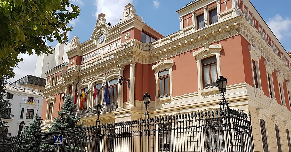 'Dipualba Responde' aprueba cerca de 900.000 euros  para 32 obras en 19 municipios
