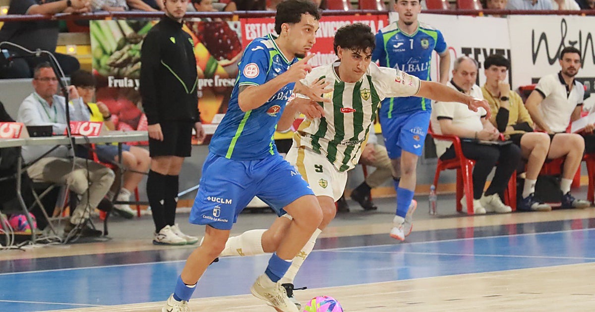 El Córdoba Patrimonio logra un dulce punto con Valdepeñas (1-1) para sellar la permanencia en Primera División