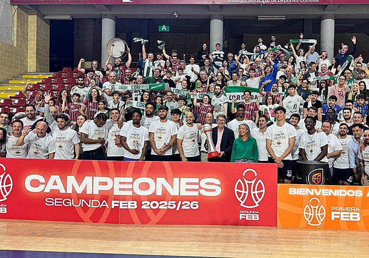 Vista Alegre celebra con euforia el histórico ascenso del Coto Córdoba a Primera FEB