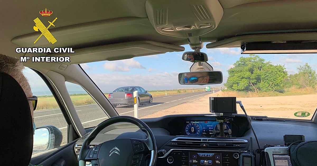 Investigado un conductor por circular a 185 km/h en una vía limitada a 90 en Albacete