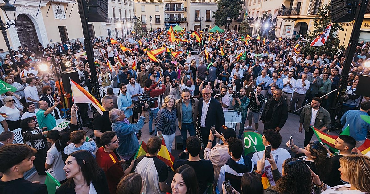 Abascal: «El PP no quiere hablar de pactos en Andalucía, pero a la fuerza ahorcan»