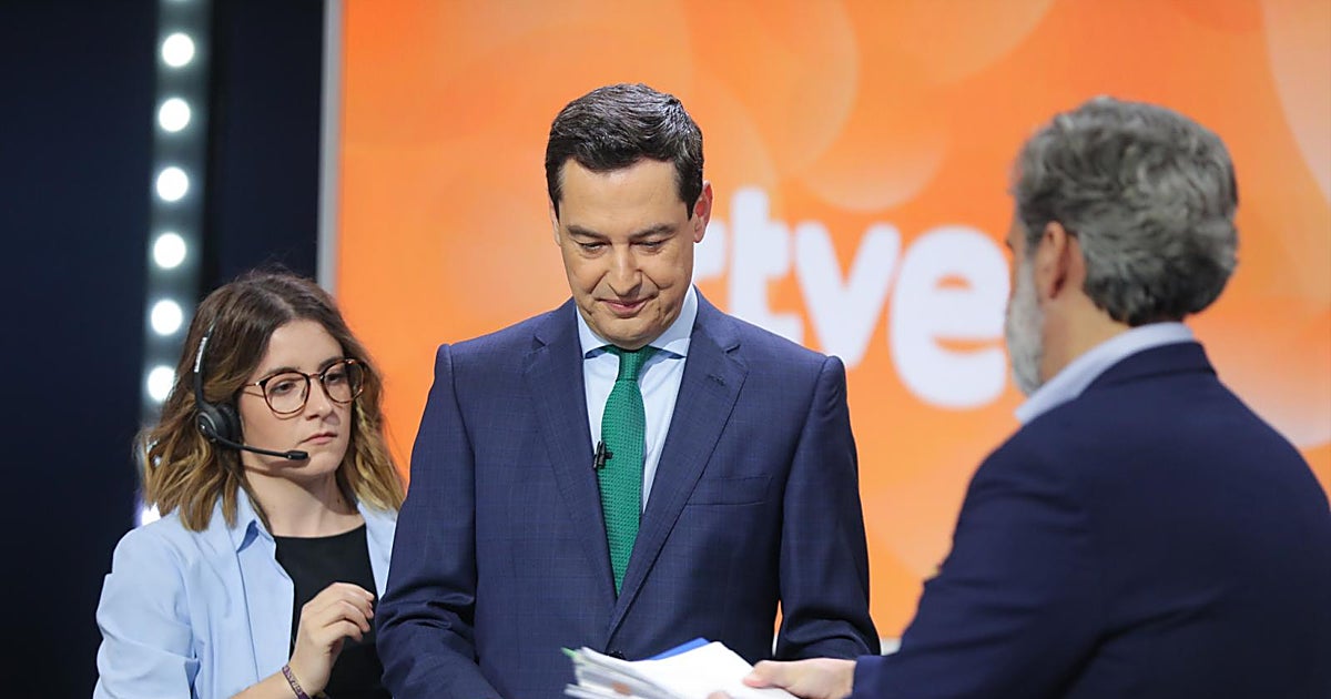 Juanma Moreno pide a los andaluces concentrar el voto en el PP para «no meternos en un gran lío»