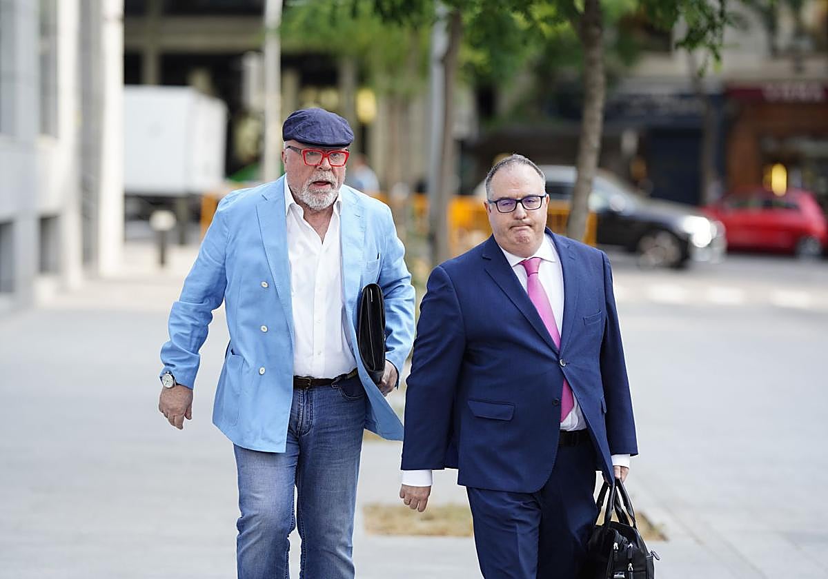 El Comisario Villarejo.