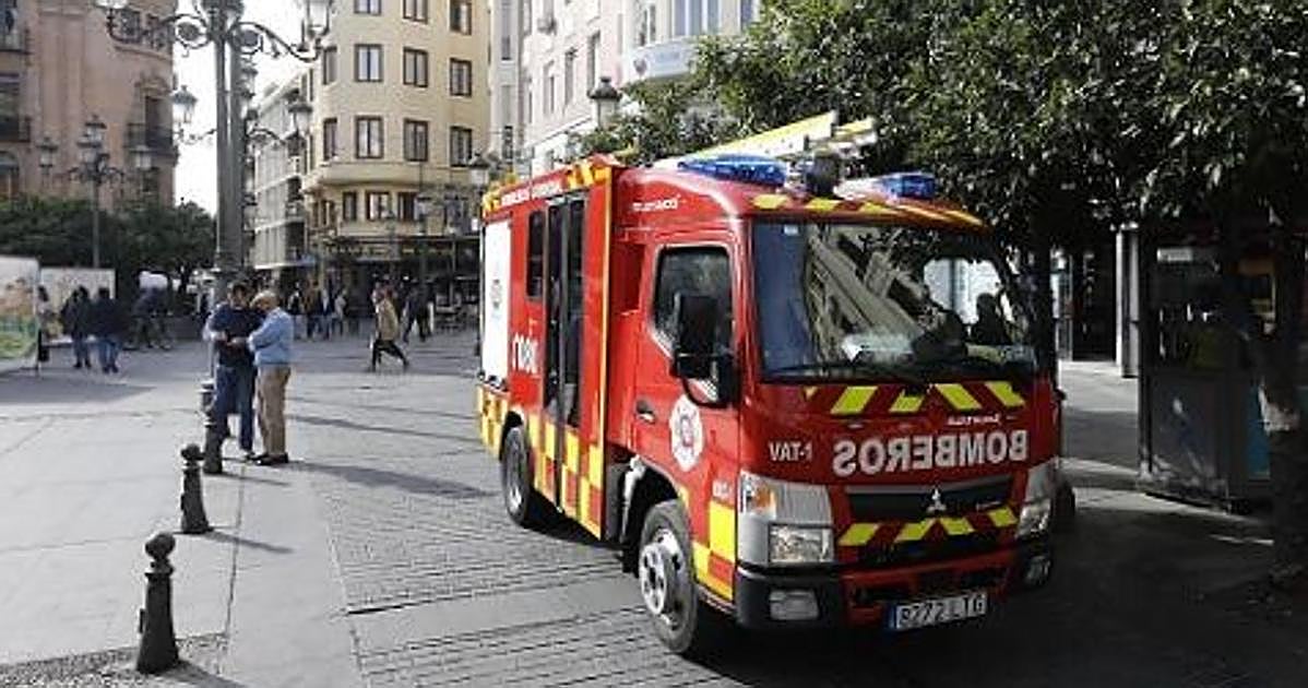 Una deflagración de gas sacude de madrugada al barrio de El Naranjo en Córdoba