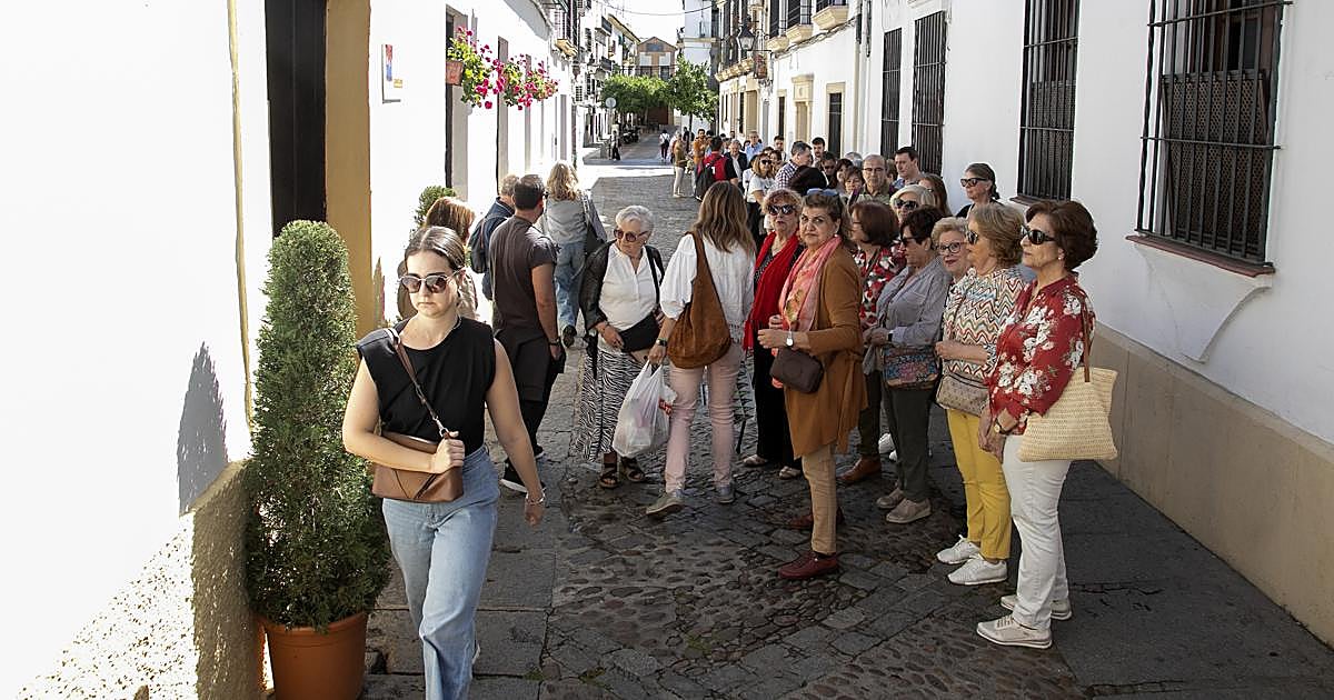La segunda jornada de los Patios de Córdoba se salda con 57.406 visitas, cifra idéntica al primer día