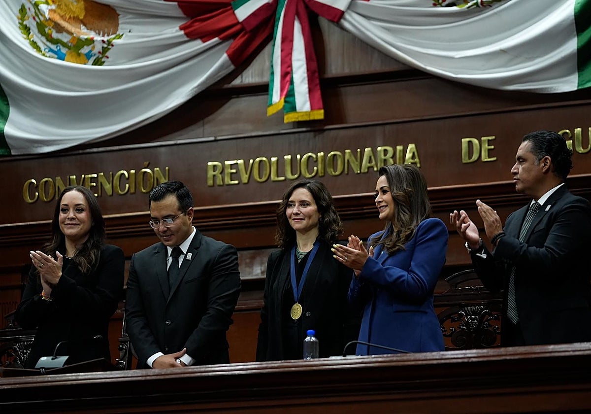 Ayuso recibe la Medalla de Aguascalientes por su «defensa de la libertad,  la democracia y la identidad cultural»