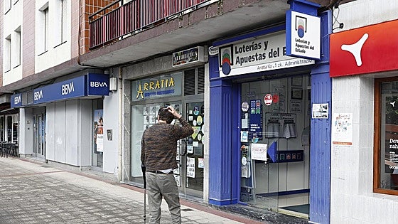 La Ertzaintza recibe 80 denuncias por impago de la Lotería de Navidad contra un club de rugby de Vizcaya que vendió 225 participaciones «por error»
