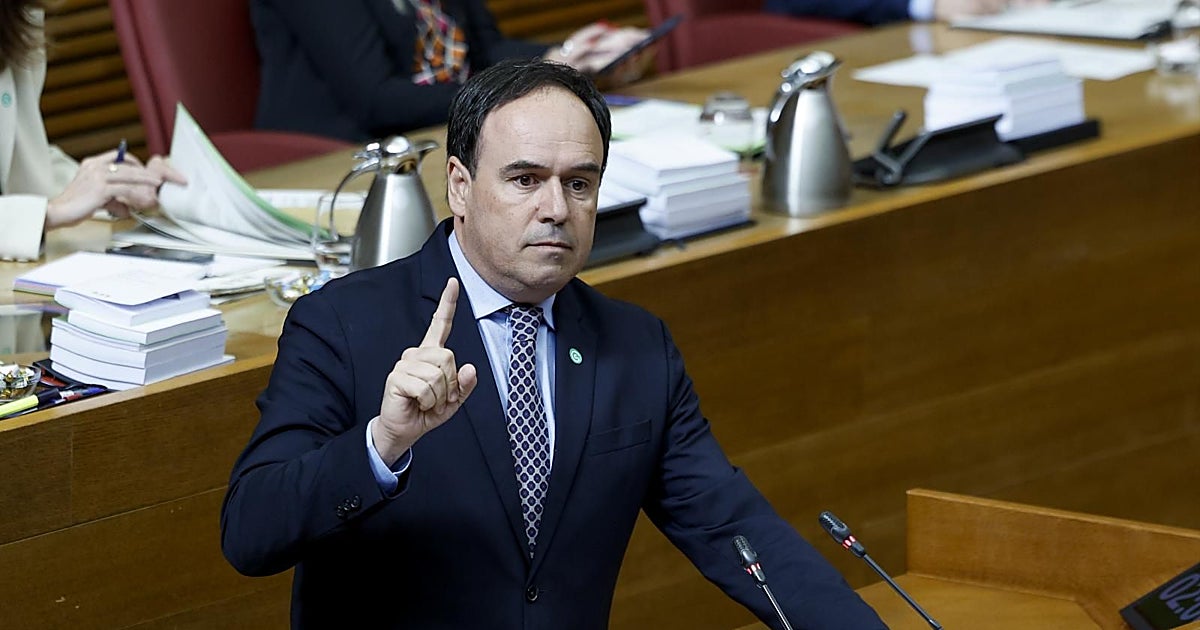 Llorca avisa que se levantará de la negociación si los sindicatos docentes «chantajean» con las evaluaciones