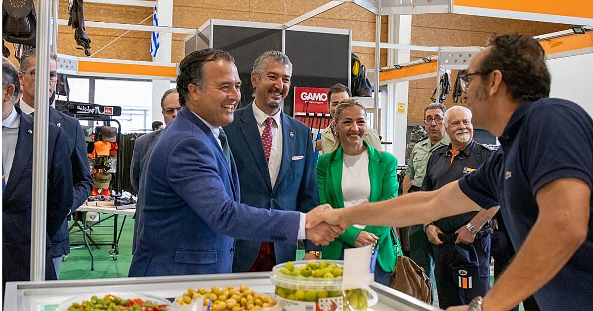 Vox afea a Page que financie ferias agrícolas en Madrid y «dé la espalda» al sector primario en la región