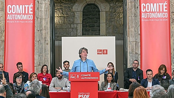 Martínez arenga al PSCL a «volver a ponerse en pie» y entrar en campaña para la «segunda vuelta» con las municipales y generales