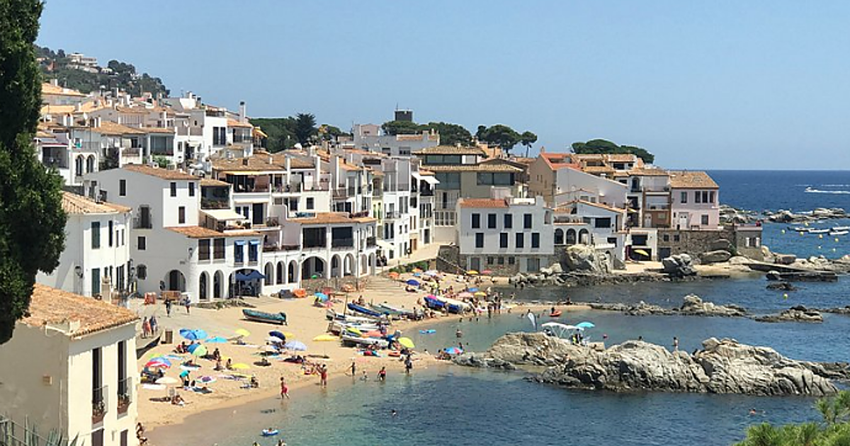 El refugio de Jordi Cruz en Cataluña: un pueblo con calas de agua turquesa que inspiró a Serrat para escribir 'Mediterráneo'