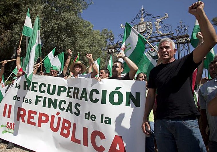 El sindicato de Cañamero compró con una subvención la finca que su familia usaba como 'narco cortijo'