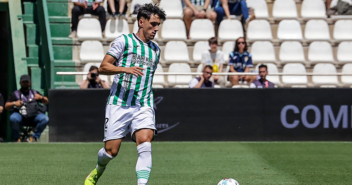 Córdoba CF - Granada en directo: resumen, goles y minuto a minuto del partido de Segunda División 2025-2026