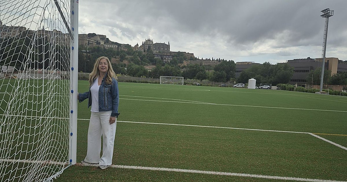 Leonor Gallardo: «Toledo va a contar con el mejor campo de fútbol de césped artificial del mundo»