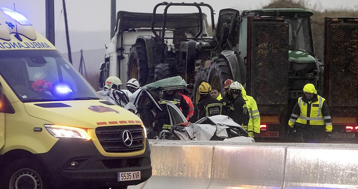 Dos hombres y una niña, heridos en un nuevo accidente de tráfico en la N-432, a la altura de Córdoba