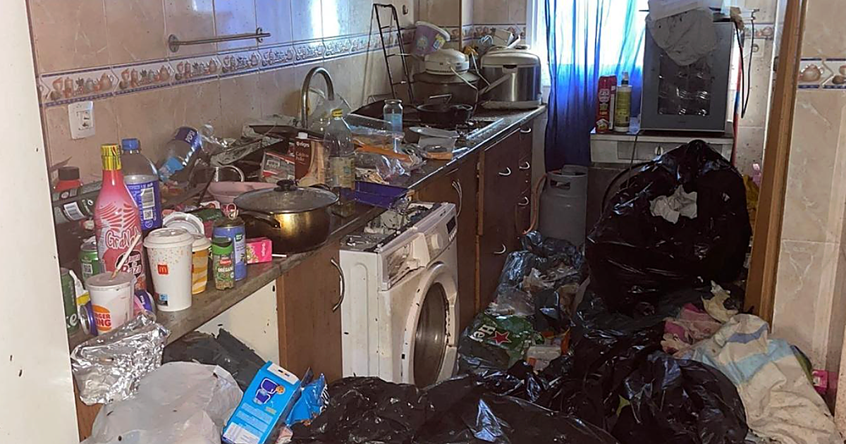 Plaga de cucarachas, ratones y punto de venta de cocaína:  localizan a dos niños de 3 y 6 años viviendo en condiciones insalubres en Tenerife