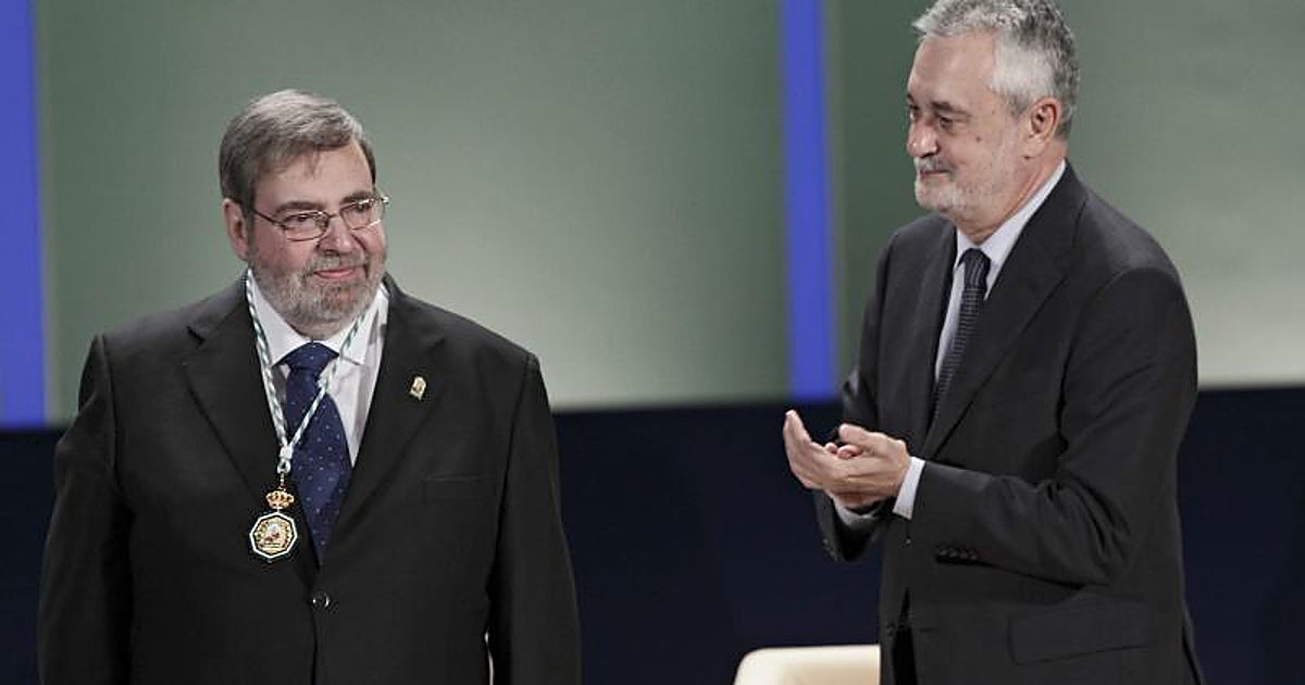 Muere Enrique García Gordillo, pionero de la radio regional y voz de la autonomía andaluza