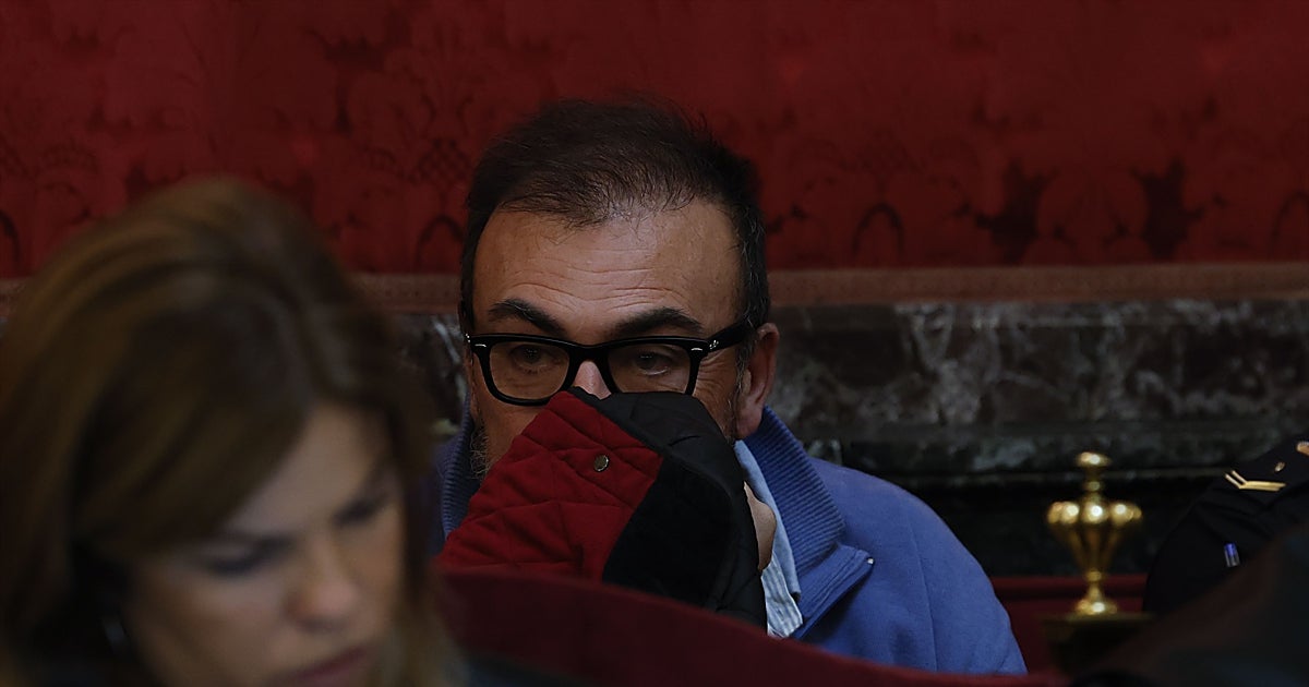 El dueño del bar Franky donde se reunía la presunta trama Cerdán reconoce ante el juez haber emitido facturas falsas para Koldo García