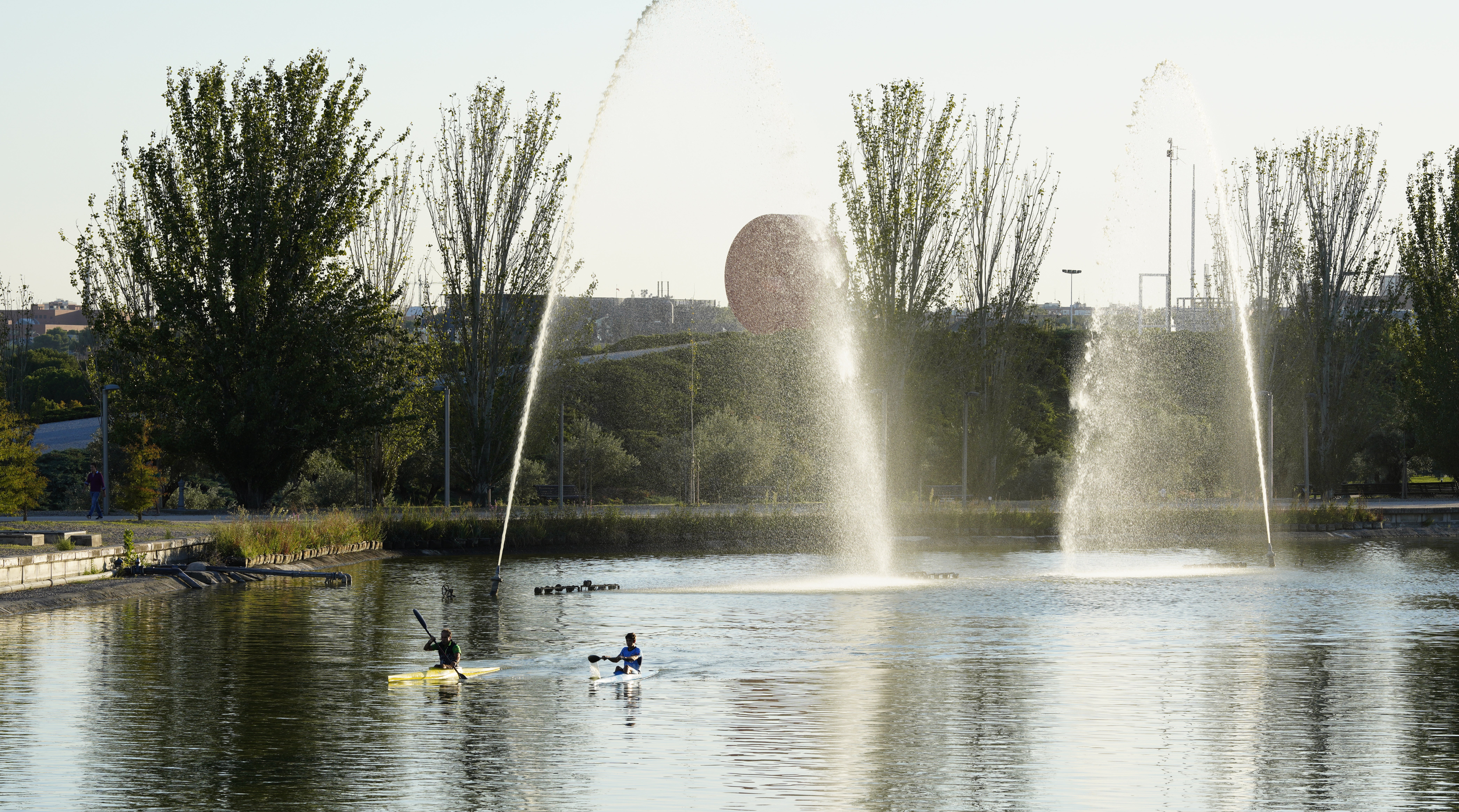 Juan Carlos I, el Juan Pablo II y el Parque Lineal del Manzanares dejarán de cerrar por mal tiempo