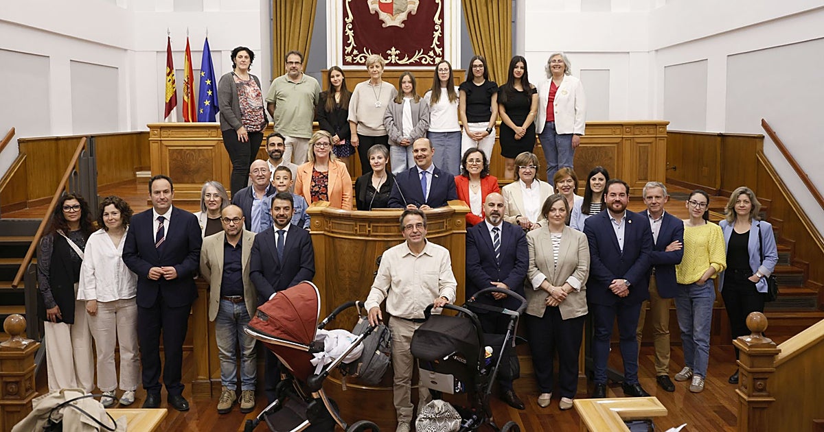 Las familias de acogida reclaman acelerar los trámites: «Un expediente puede esperar, pero un niño no»