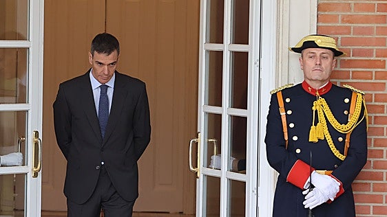 Sánchez sigue la estela de González tras superar a Aznar