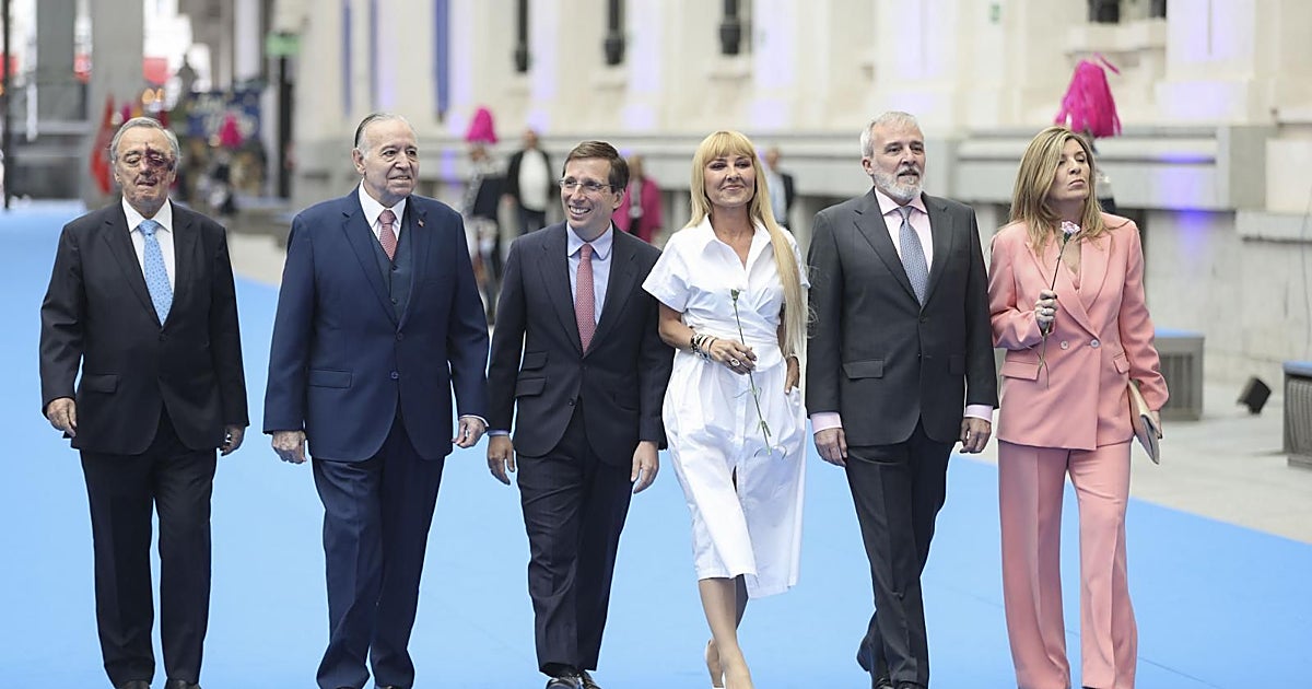 El PP de Ayuso carga contra una izquierda «menguante», que exprime el viaje a México
