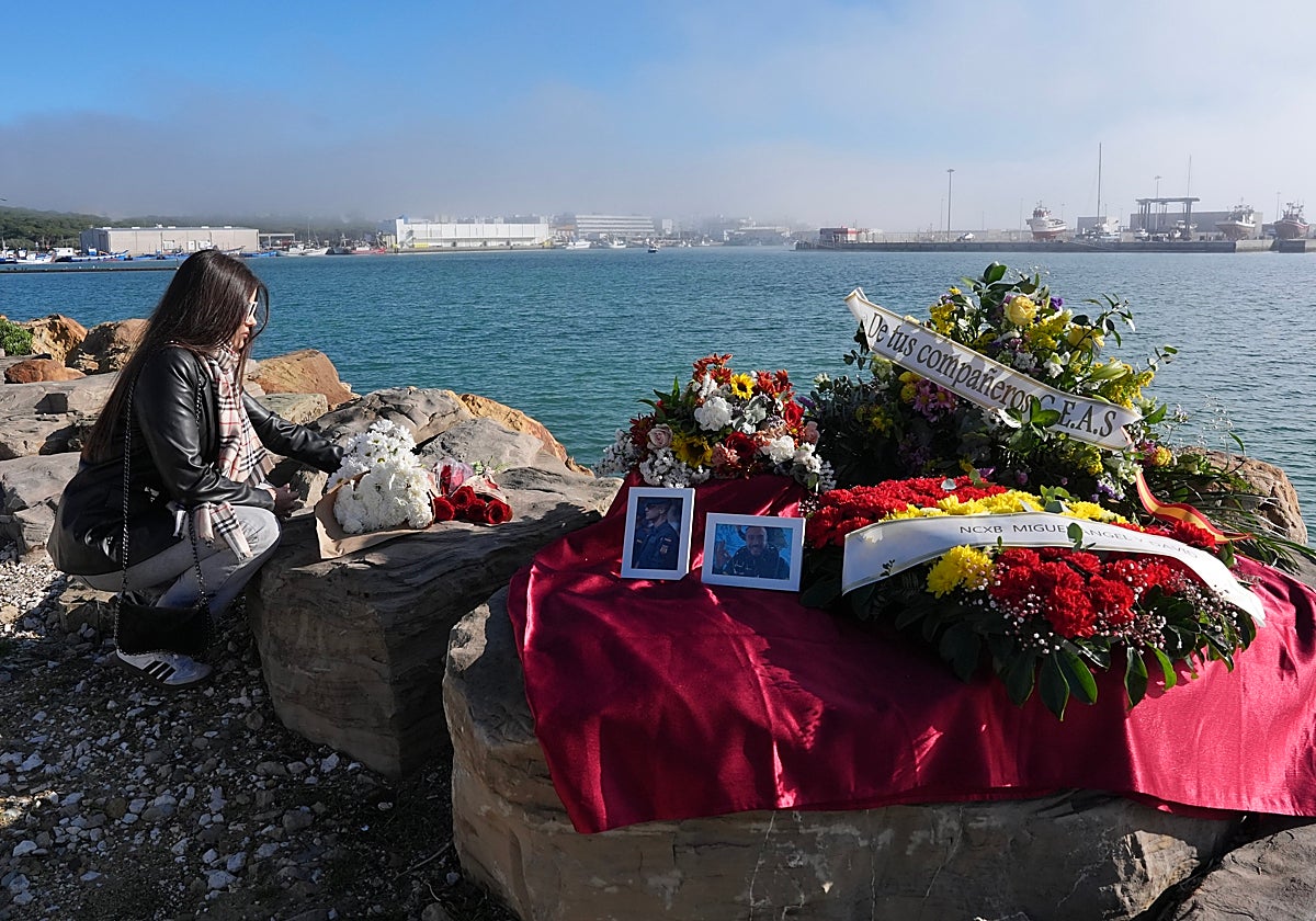 Imagen de archivo del homenaje a los guardias civiles muertos en Barbate mientras perseguían una narcolancha