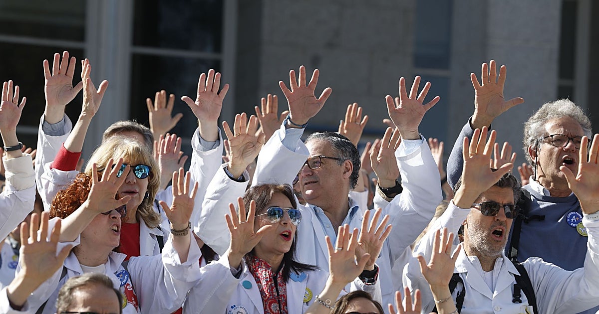 Madrid reduce la espera sanitaria para consultas, pruebas y operaciones pese a la huelga médica