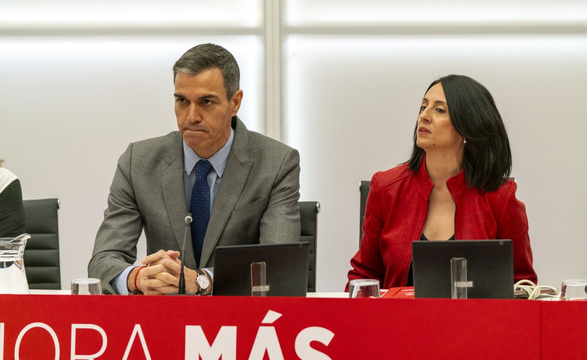 El PSOE, entre la conmoción y el 'lawfare'