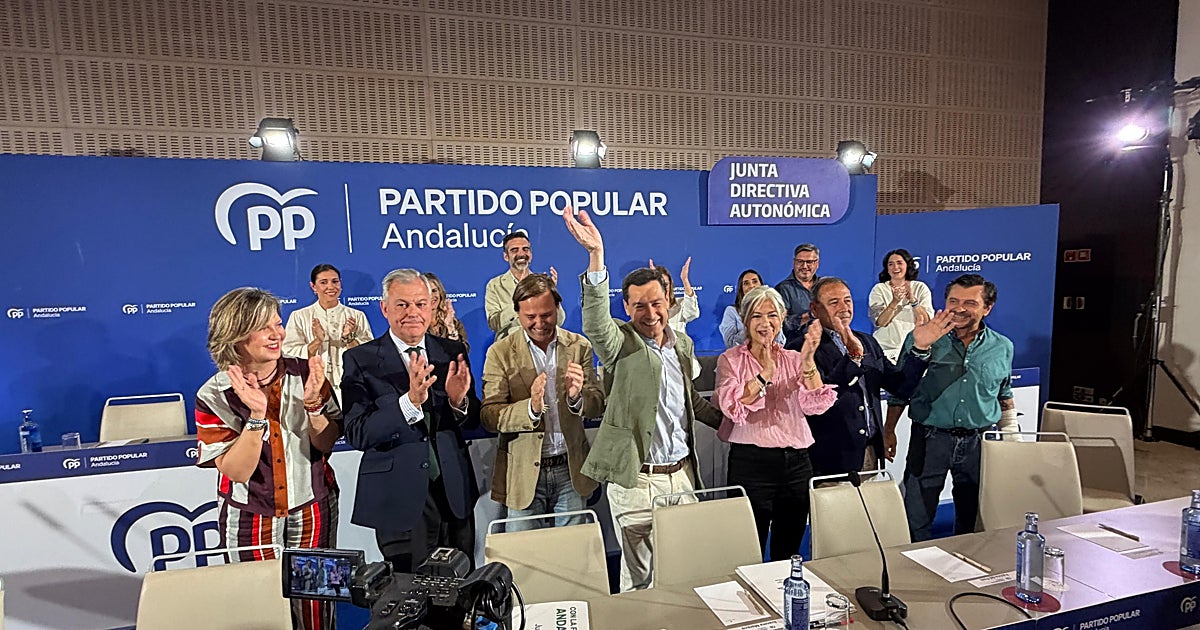 Juanma Moreno advierte a Vox que no va cambiar: «Llegué aquí siendo yo y voy a seguir siendo el mismo»