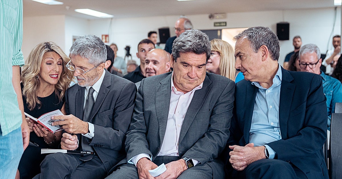 El juez localiza un mensaje que sitúa a Zapatero y Escrivá reunidos cuando había que resolver la deuda de Plus Ultra