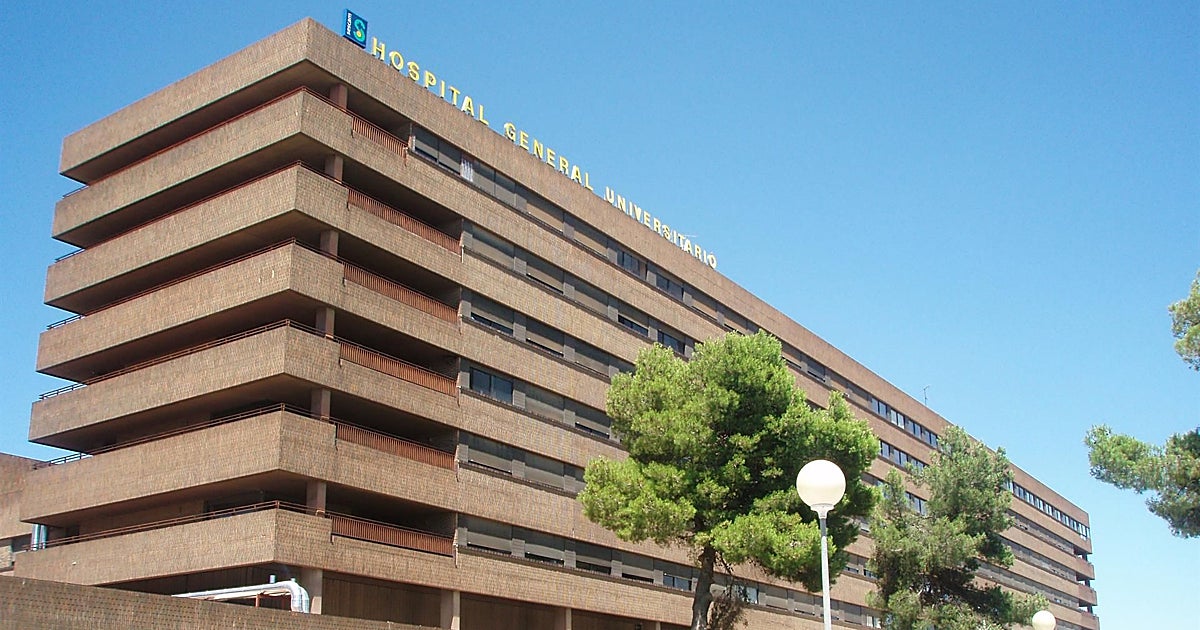 Trasladan al hospital a un trabajador de 50 años tras sufrir el aplastamiento de ambos brazos en Hellín