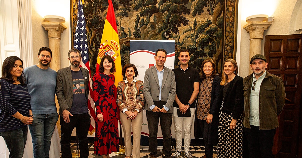 Alumnos de Madrid recrean en pódcast la aportación de España a la independencia de EE.UU. de la mano del Queen Sofía Spanish Institute