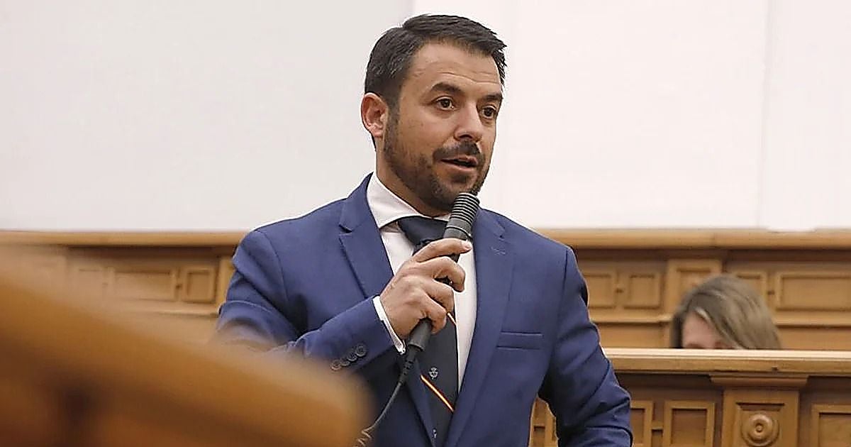 Vox ironiza sobre el patrimonio de Bono en las Cortes: «Lo mismo que cualquier autónomo se puede permitir en un año»