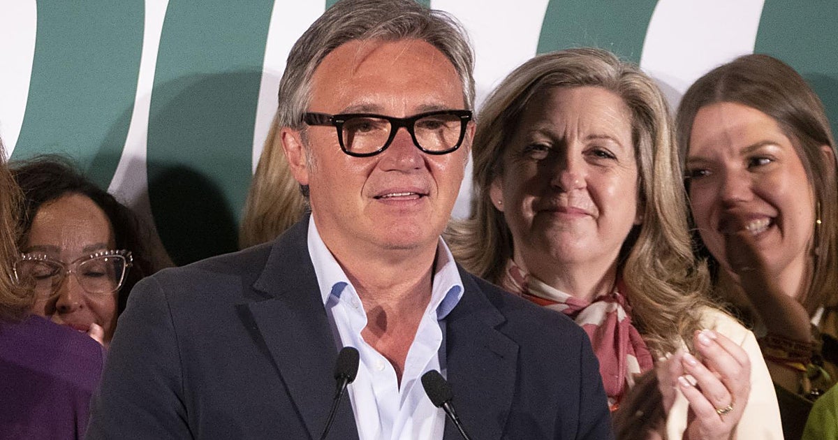 Gavira avisa a Juanma Moreno: «Vox no va a regalar la investidura»