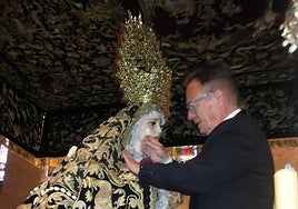 Muere Manuel Carmona, carismático vestidor y florista de las cofradías de Córdoba